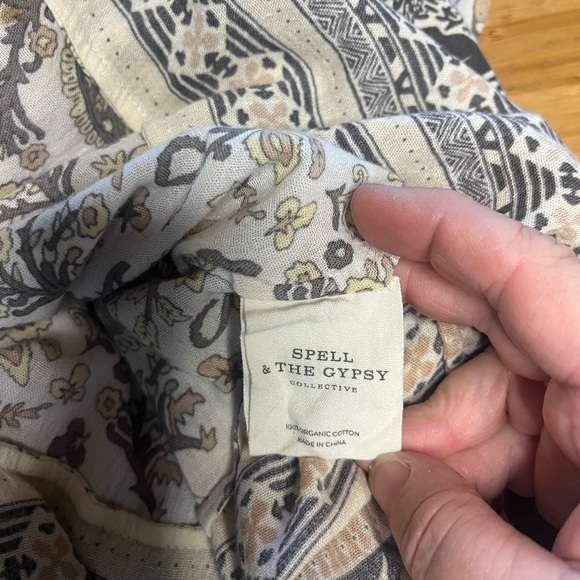 GUC Spell & the Gypsy- Journey Boho Dress in color Ash. Size XXS - Picture 6 of 9